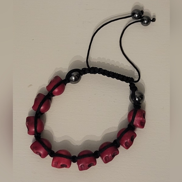 Red Skulls Bracelet - Picture 2 of 2